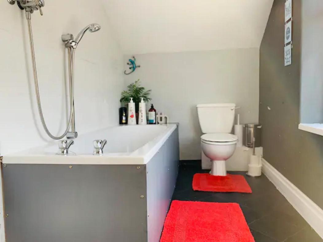 Bamber House - Large Modern Home & Perfect Location Blackpool Ngoại thất bức ảnh